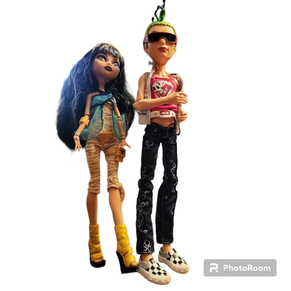 Mattel Monster High Cleo De Nile and Deuce Gorgon Doll